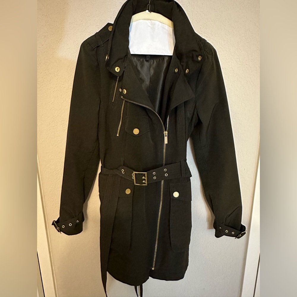 Hunter green BCBGmaxzaria jacket in good condition